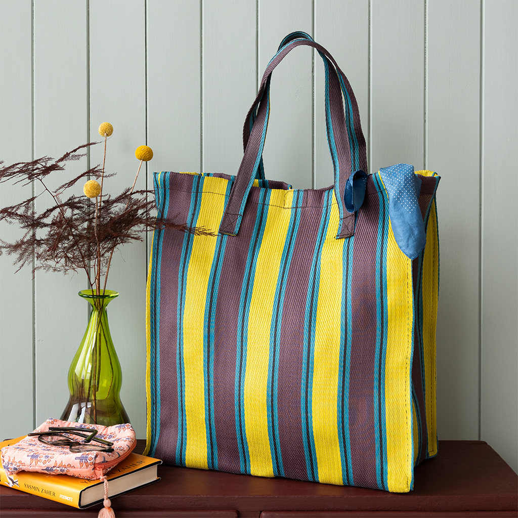 Recycled woven shopping bag - Brown, yellow, teal | ﻿Rex London