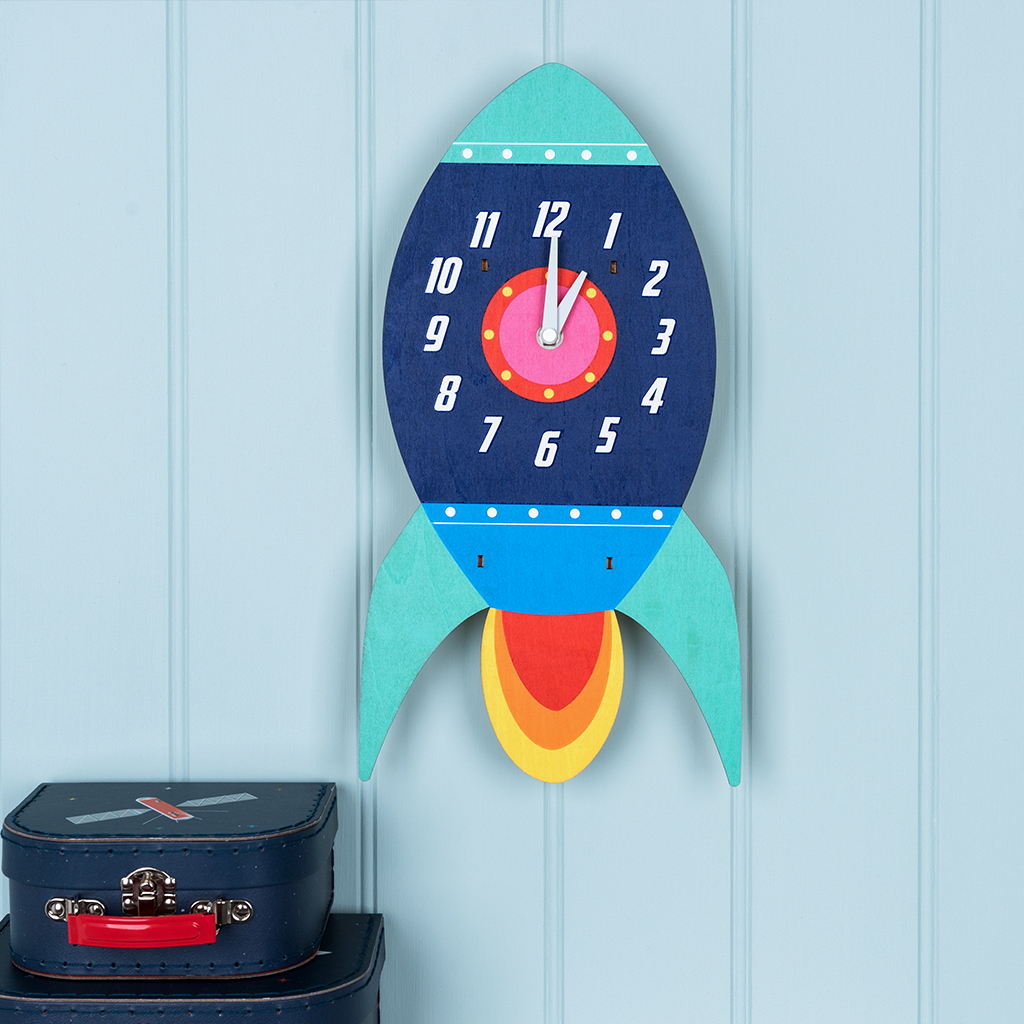 SPACESHIP WOODEN CLOCK | ﻿Rex London