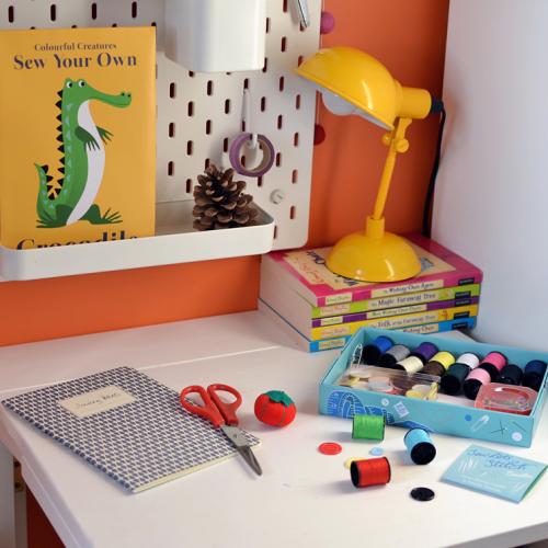 Sewing kit and notebook Sewing kit and notebook