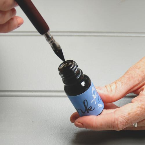 Calligraphy Kit - Dip nib in ink