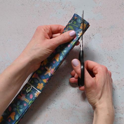 Tissue paper pom-pom tutorial Tissue paper pom-pom tutorial