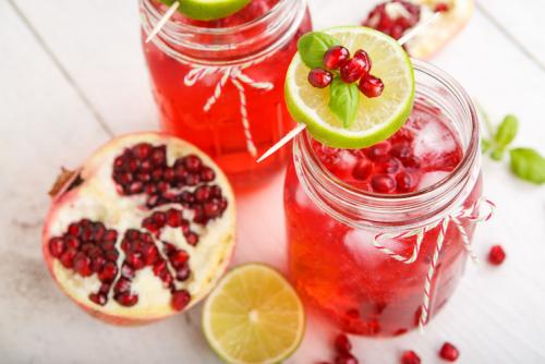 pomegranate-turkish-delight-mocktail pomegranate-turkish-delight-drink
