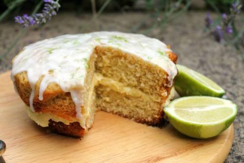 slow cooker coconut and lime cake