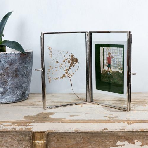 Brass frame in silver Brass frame in silver