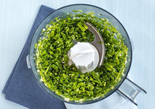 Garlic, coriander, spring onions and green beans