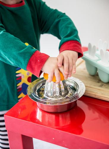 Making ice lollies