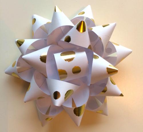 Finish with the smallest two twists and the circle
