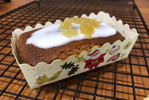 swedish ginger cake in dotcomgiftshop baking cases