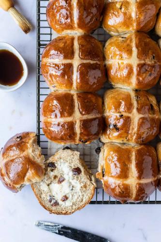 Vegan hot cross buns