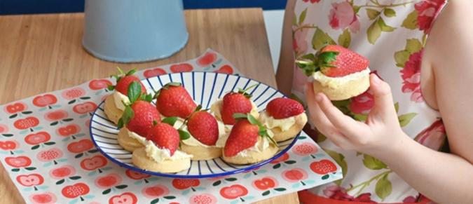 Strawberries on a blue plate