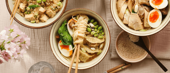 3 ramen bowls with flowers