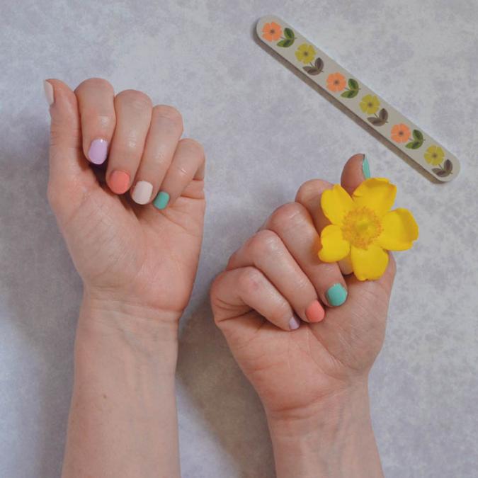 DIY nail bar