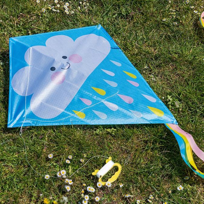 Happy Cloud kite