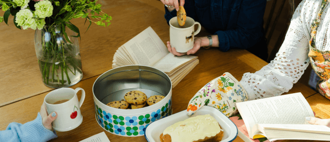 Cookies and tea