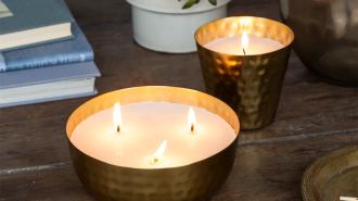 scented candle  - Gold tone hammered metal