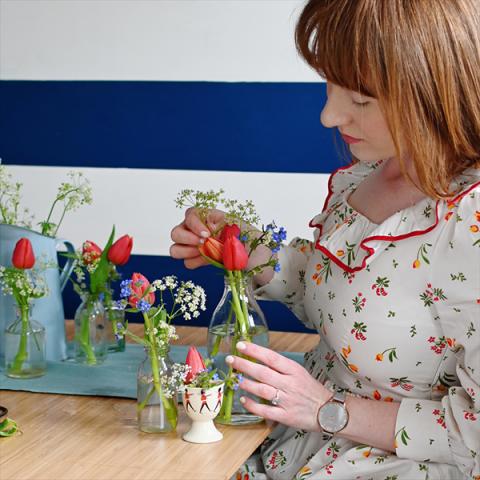 Making red white and blue posies