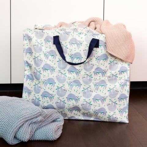sydney-sloth-jumbo-bag-lifestyle_2.jpg