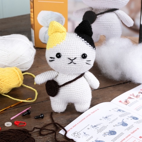 Cat crochet kit