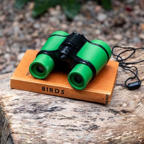 Nature trail binoculars