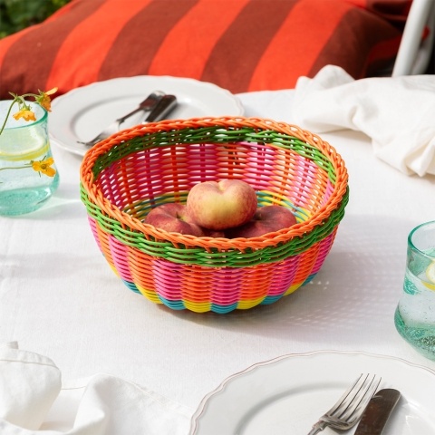 Woven plastic round basket