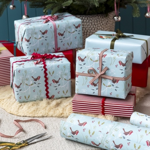 Winter gift wrap