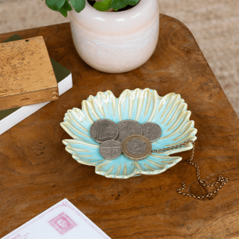 Trinket tray with change in it