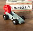 Wooden balloon-powered racing car