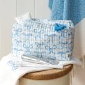 Quilted wash bag - Blue Bows