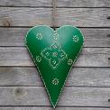 Medium Green Clover Rustic Heart