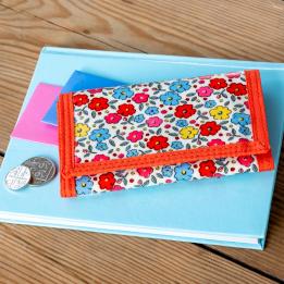 Tilde design children's wallet