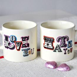 Billboard Font Love/hate Mug
