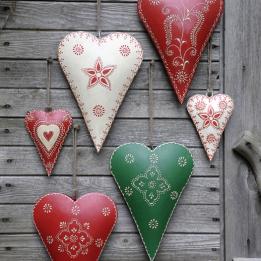 Cream Rustic Flower Heart