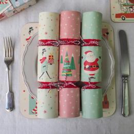 Set Of 6 Festive Family Christmas Table Crackers