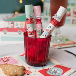 Set Of 8 Festive Family Christmas Saucer Crackers