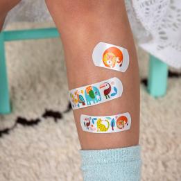 Wild Wonders Plasters In A Tin (pack Of 30)