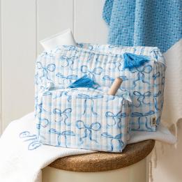 Quilted wash bag and make up bag - Blue Bows