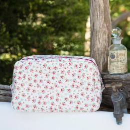 La Petite Rose Washbag