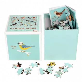 Garden Birds puzzle pieces and guide sheet in box