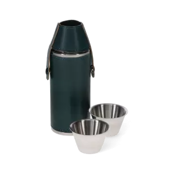 Hunter hip flask with 2 cups - Spirit of Adventure