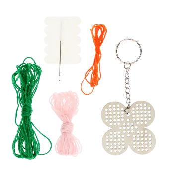 Stitch your own wooden keyring - Daisy