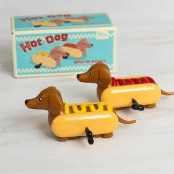 Wind-up hot dog racers (set of 2) with a box