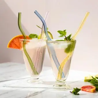 Glass straws with cleaning brush (set of 4)