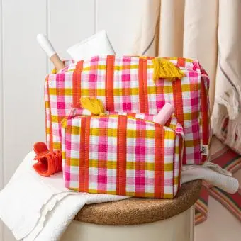 Quilted wash bag and make up bag - Pink Gingham