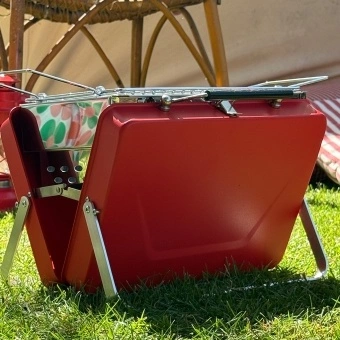 Red portable suitcase BBQ