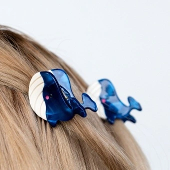 Mini hair claw clips in whales design 