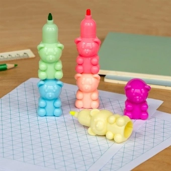 Teddy bear stacked highlighter pen in a vertical bear design 