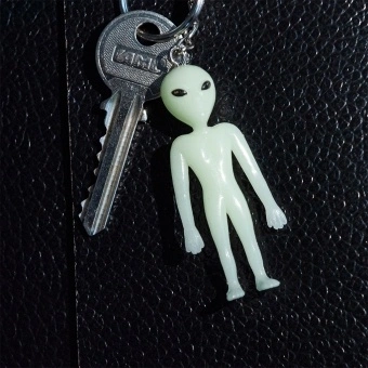 Glow-in-the-dark alien keyring with silver chain and key ring 