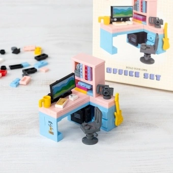 Pocket Blocks office desk building set with miniature computer, chair, shelving and accessories with retail box 
