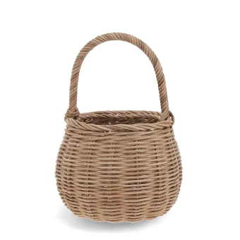 Natural wicker basket with twisted handle for storage