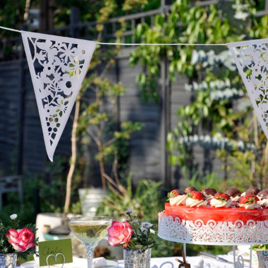 Paper Bunting White Lace Rex London